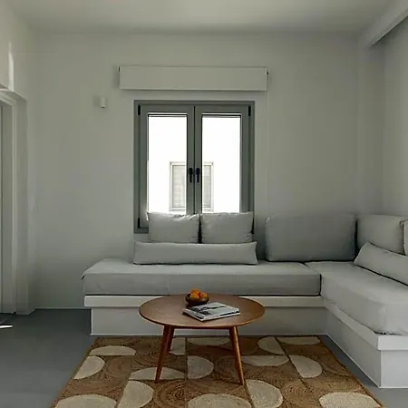 ホテル Nostos Serifos Town